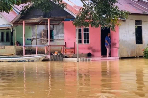 Bupati Karolin Tetapkan Status Siaga Darurat Bencana Sampai 14 Hari ke Depan