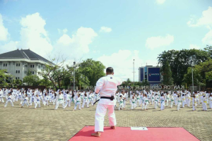 Bentuk Mental Karateka Lewat Latihan Keras, Ketua Umum INKANAS Kalbar: Disiplin Adalah Kunci Juara