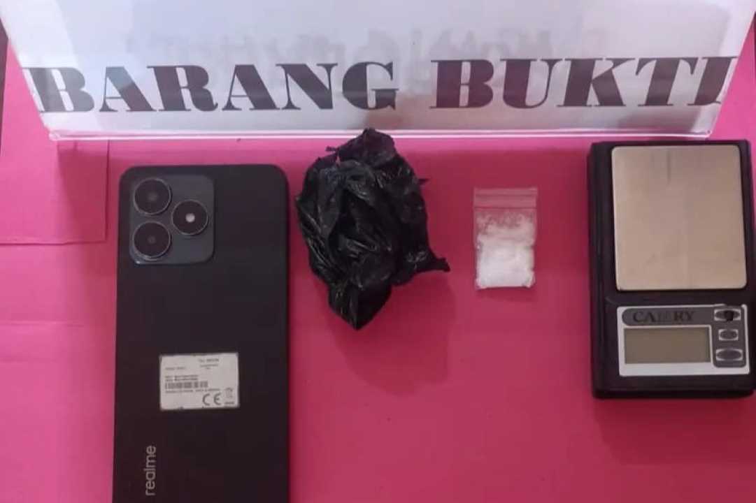 Sembunyi di Rumah Warga, Pengedar Sabu di Dusun Raiy Ngabang Berhasil Diringkus Satresnarkoba Polres Landak