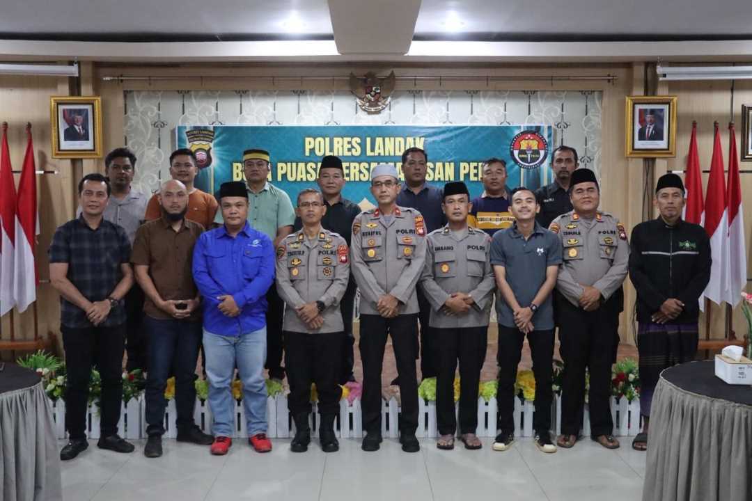 Buka Puasa Bersama di Polres Landak: Kompol Syaiful Bahri Ajak Media Perkuat Sinergi dan Santuni Anak Yatim