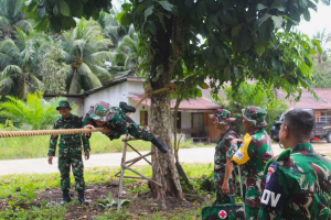 Asah Fisik dan Ketangkasan, Prajurit Kodim 1210/Landak Taklukkan Rayapan Tali Satu hingga Hanmars