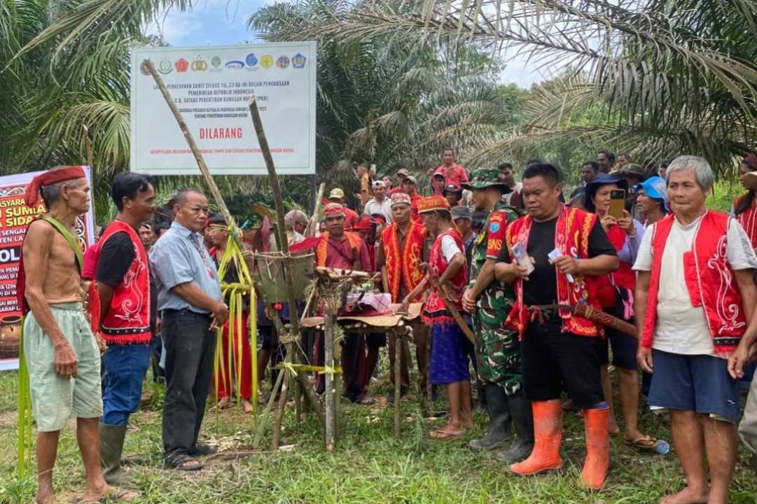 Tanah Adat Bukan Hutan Negara! Masyarakat Sidas Sengah Temila Tegas Tolak PKH dan Izin Tambang